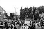 sevinç pastanesi önü,otobüs durağında protesto